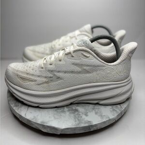 Size 8.5 - Hoka One One HOKA Clifton 9  Triple White W
